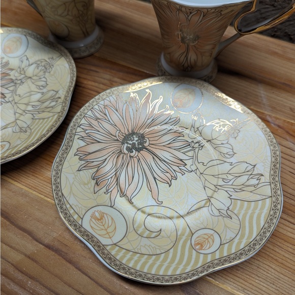 D’Lusso Tea Cup and Saucer Set - Picture 7 of 10